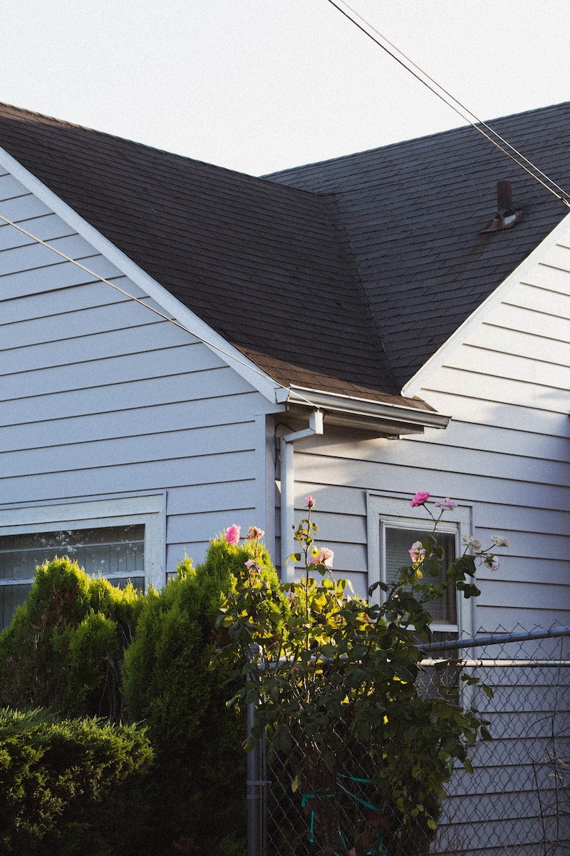 Step by Step: A DIY Guide to Shingle Roofing Success